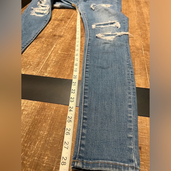 American Eagle Distressed High Rise Jegging - Picture 9 of 13